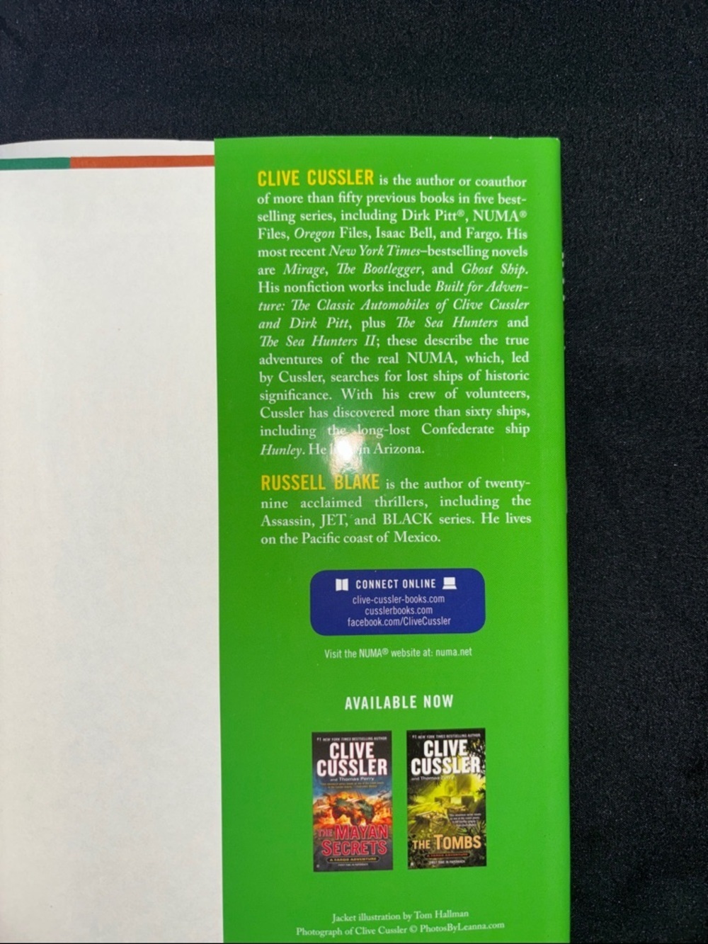 Clive Cussler 2 Book Bundle 📚🤺 - Picture 3 of 7